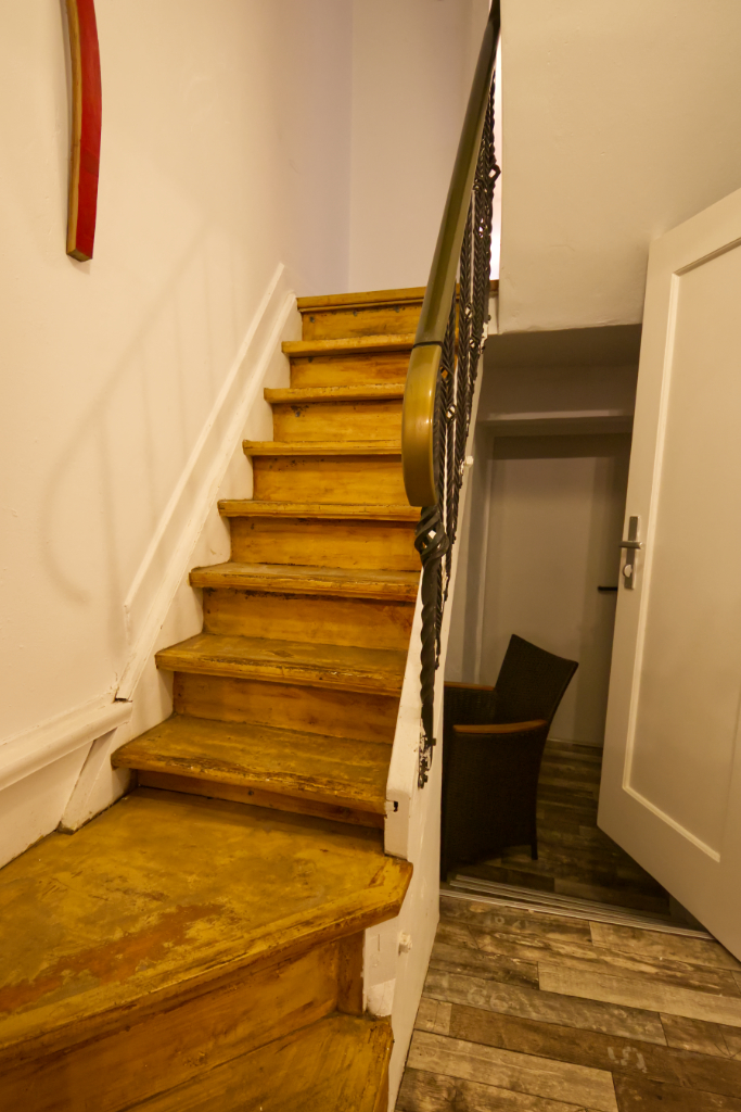 Flur_Treppe4